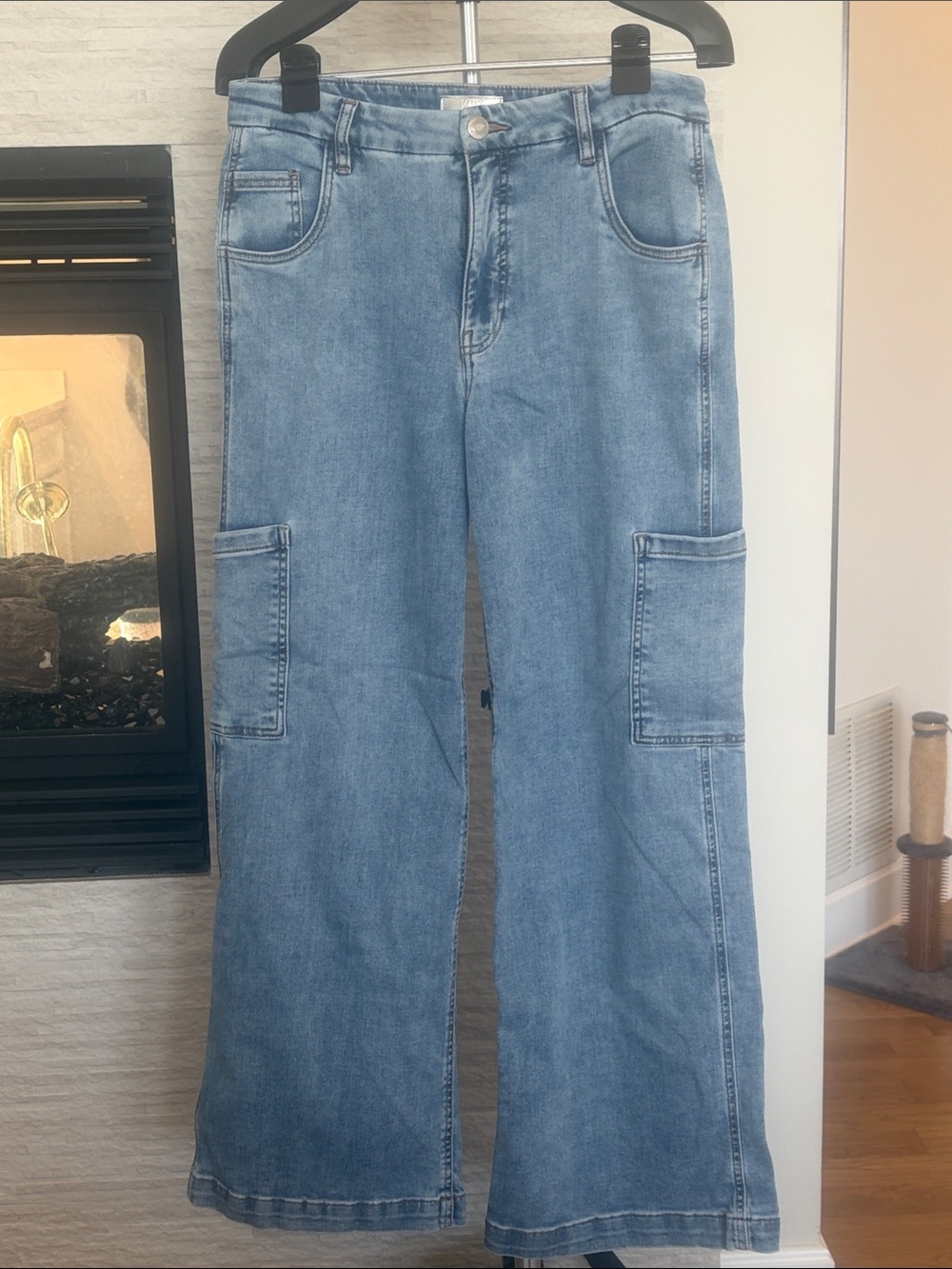 Kut from the Kloth Light Blue Wide-Leg Cargo Jeans